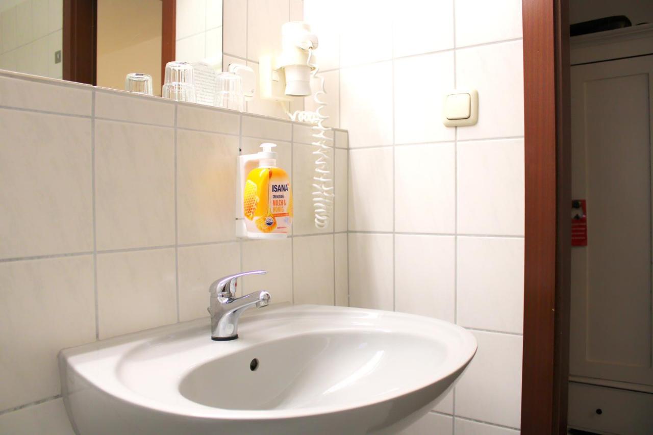 Cvjm Hotel Am Dom Lubeck Luaran gambar